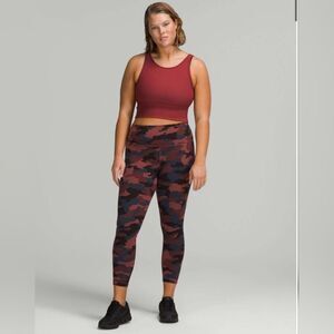 Lululemon Wunder Train High-Rise Tight 25"
Heritage 365 Camo Smoky Red Night Sea